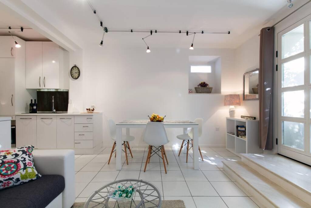 Joy4You Apt Near Beach And Center Split Buitenkant foto