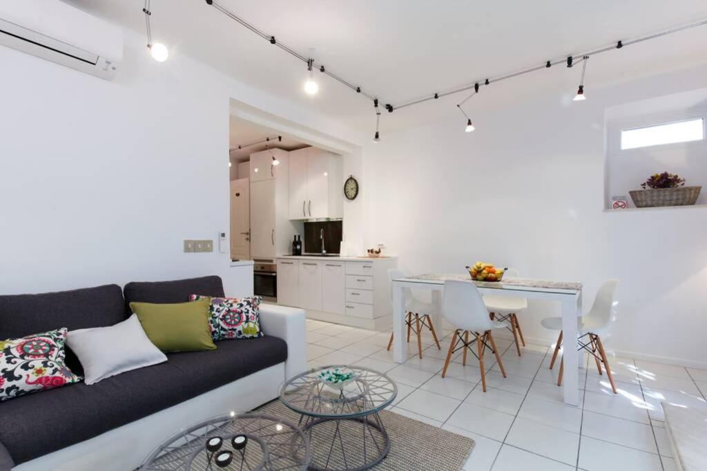 Joy4You Apt Near Beach And Center Split Buitenkant foto