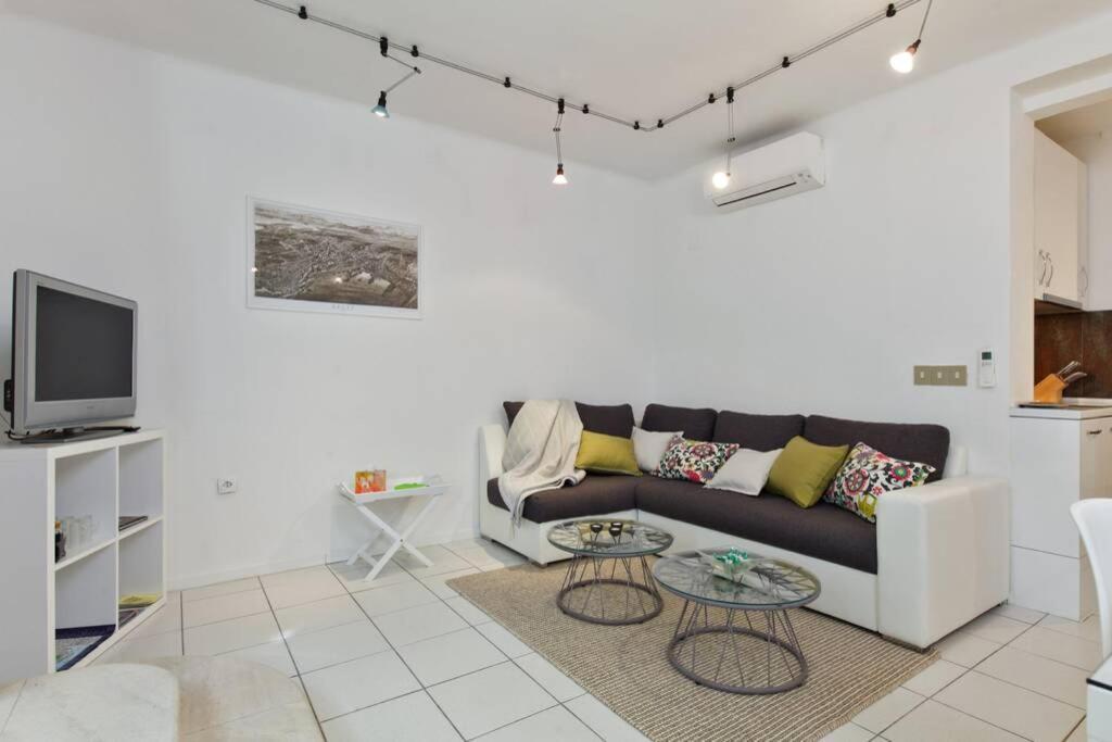 Joy4You Apt Near Beach And Center Split Buitenkant foto